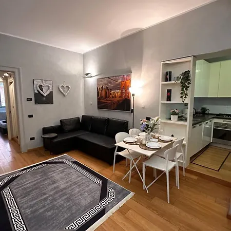 Centro Garibaldi M2 Апартаменты